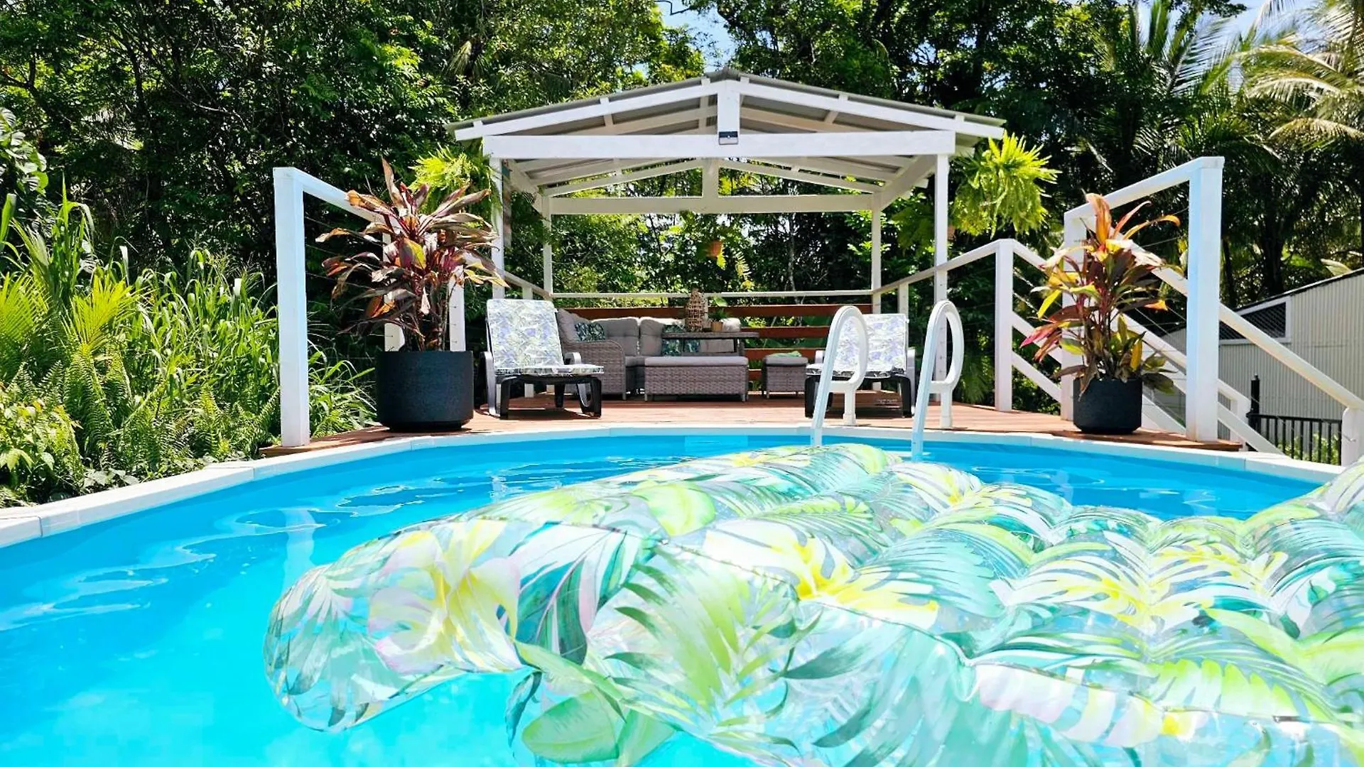 Вилла Alena Star House, Eco Retreat With Pool, Prime Position Кейп-Трибьюлейшн